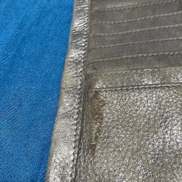 Fossil leather wallet silver distressed - Picture 4 of 5